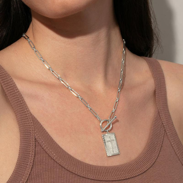 The Eternal Pendant Necklace
