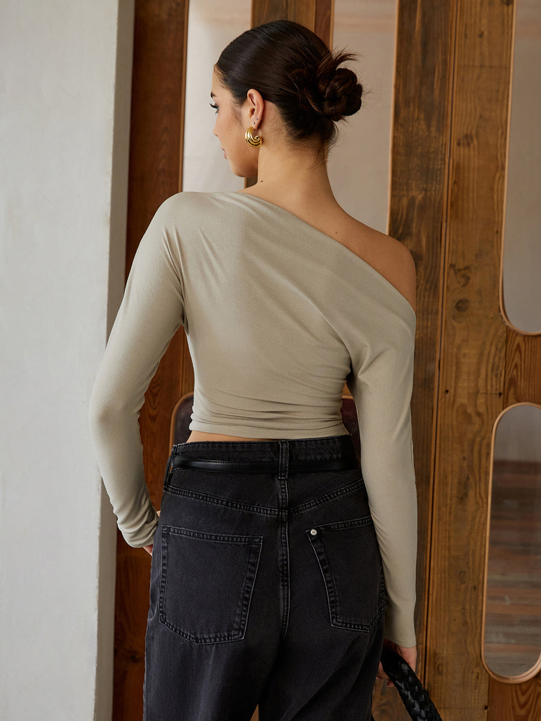 Ava Cold Shoulder Long Sleeve Tee