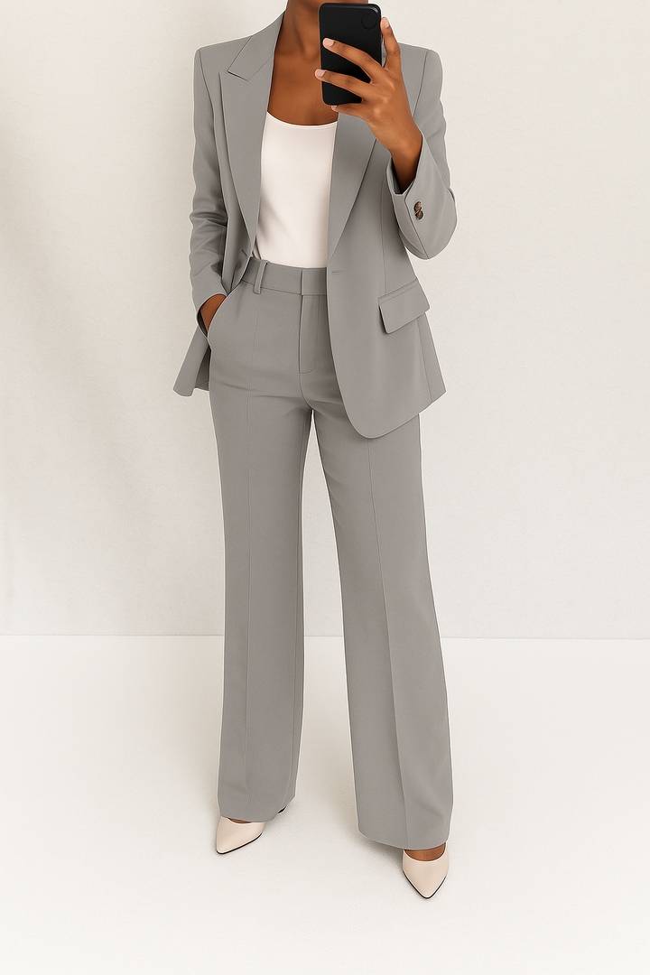Patrizia tailored trouser suit for women – front view