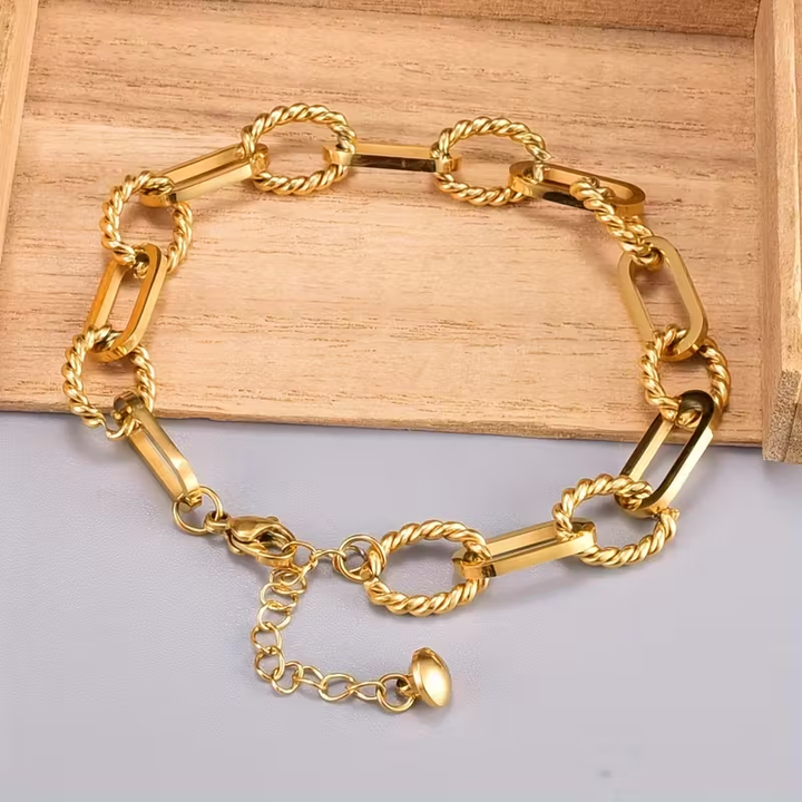Vintage Twist Chain Gold Bracelet